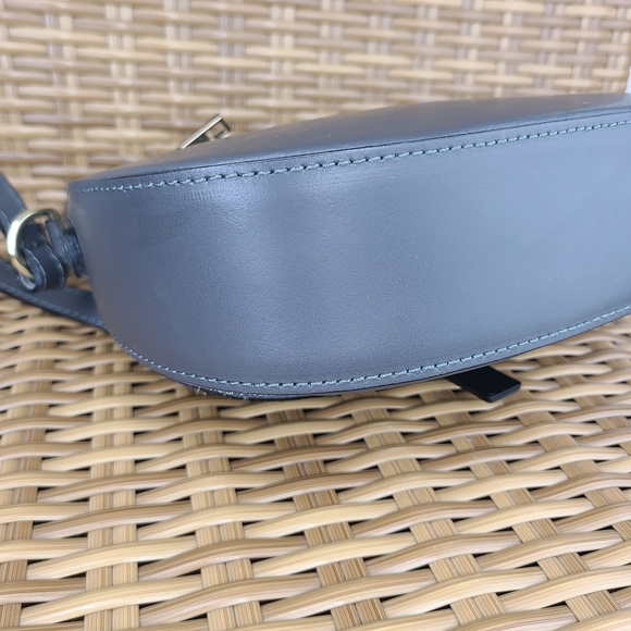 Borse In Pelle Italian Leather Saddlebag Crossbody Bag Gray Gold Tone Accents - Picture 8 of 15